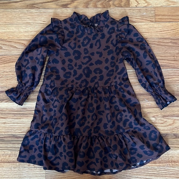 Other - Leopard dress